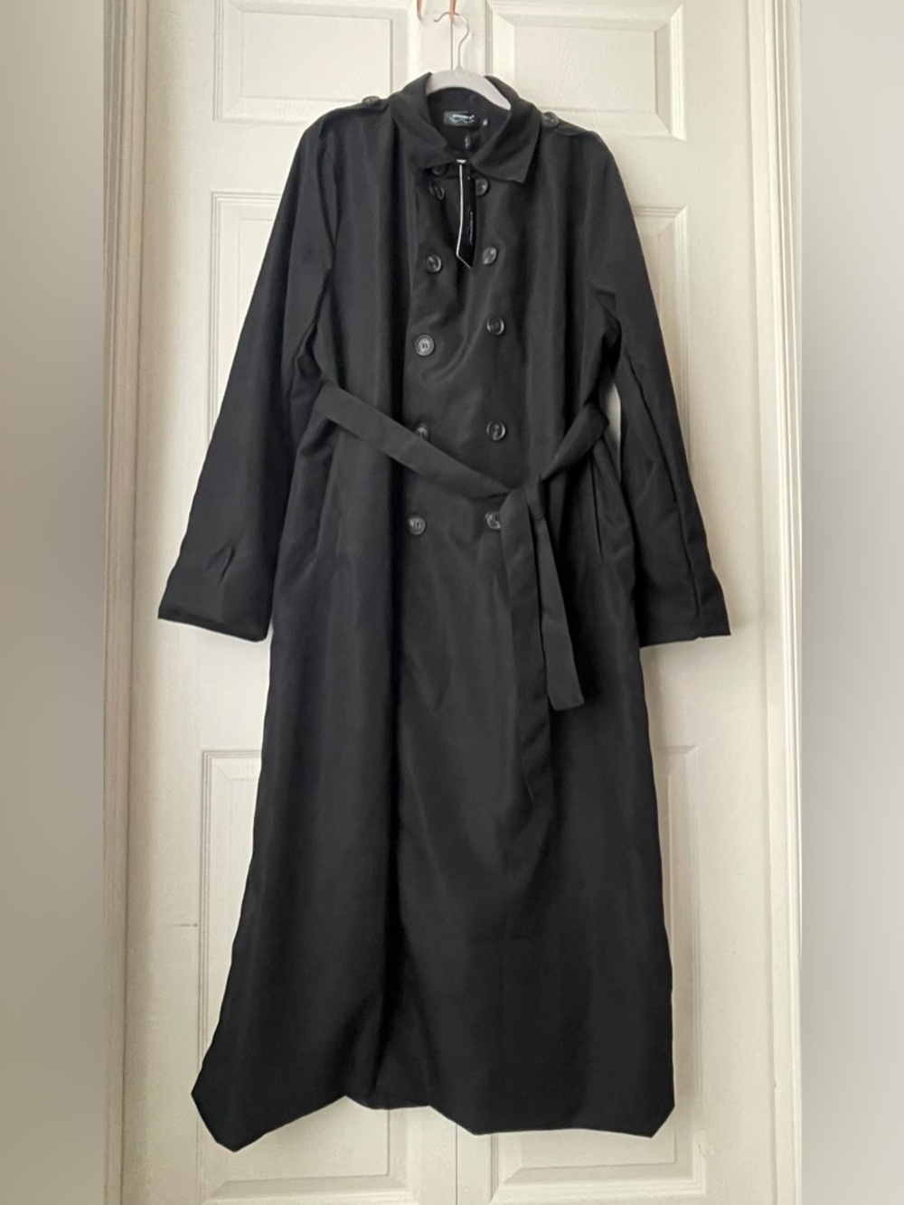 Classic Black Trench Coat - Unbranded